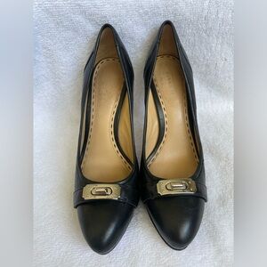 Coach Camille | Coach's signature turnlock. Size 6